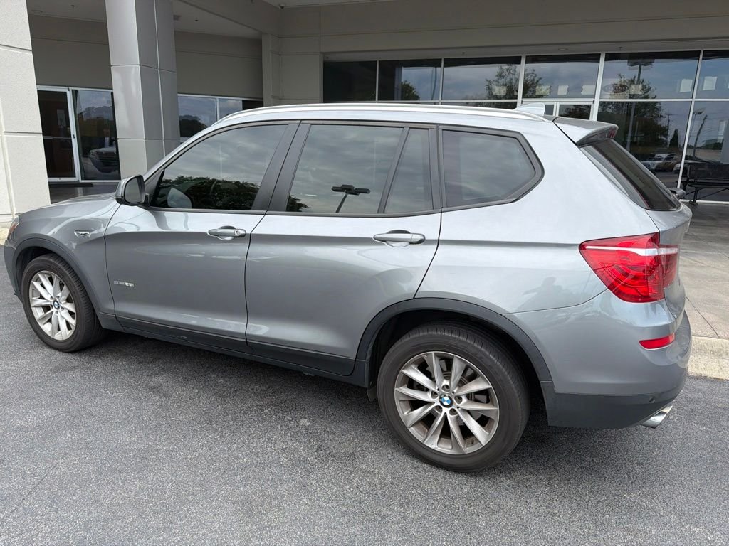Used 2017 Gray BMW sDrive28i image 5