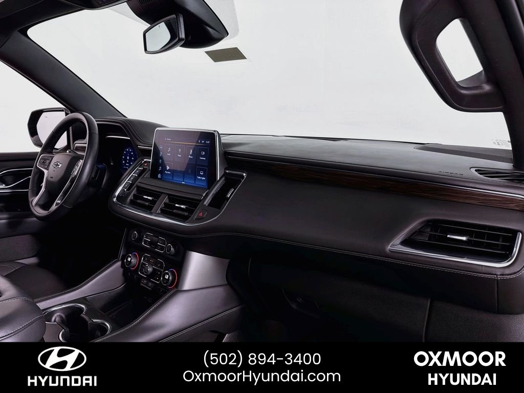 Used 2023 Black Chevrolet Z71 image 31