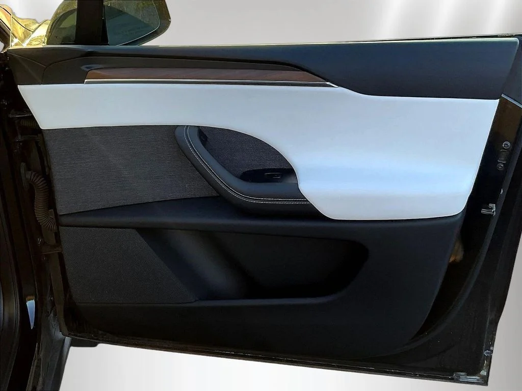 Used 2023 Black Tesla Standard Range image 26