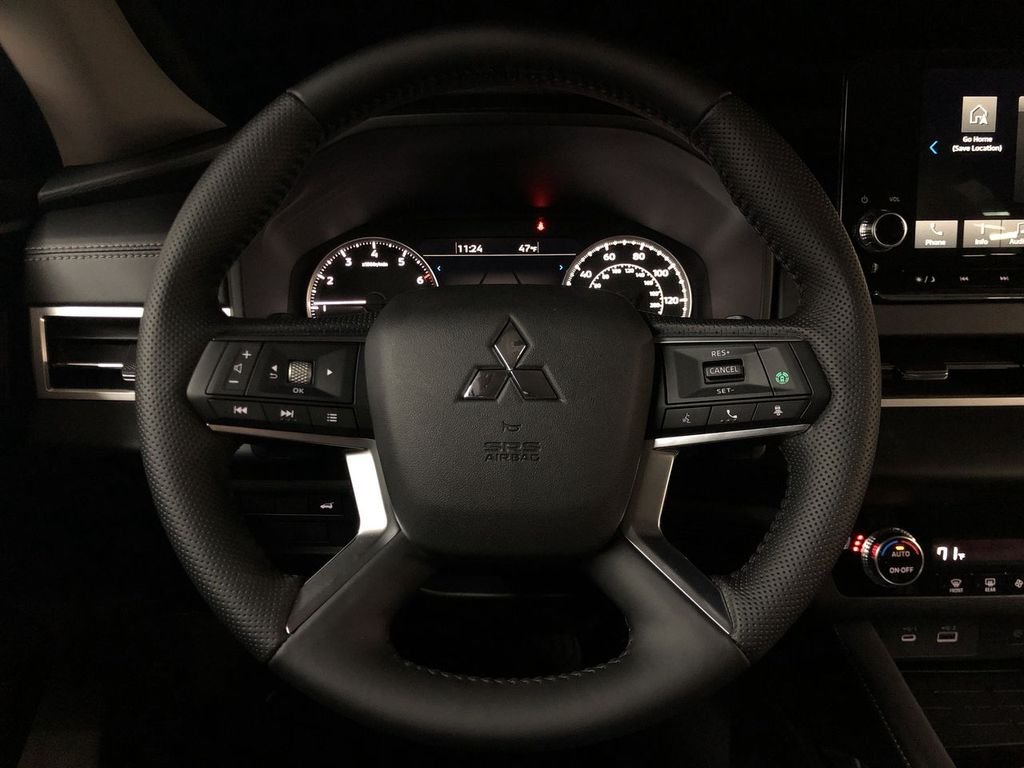 Used 2022 Red Diamond Mitsubishi SE image 12