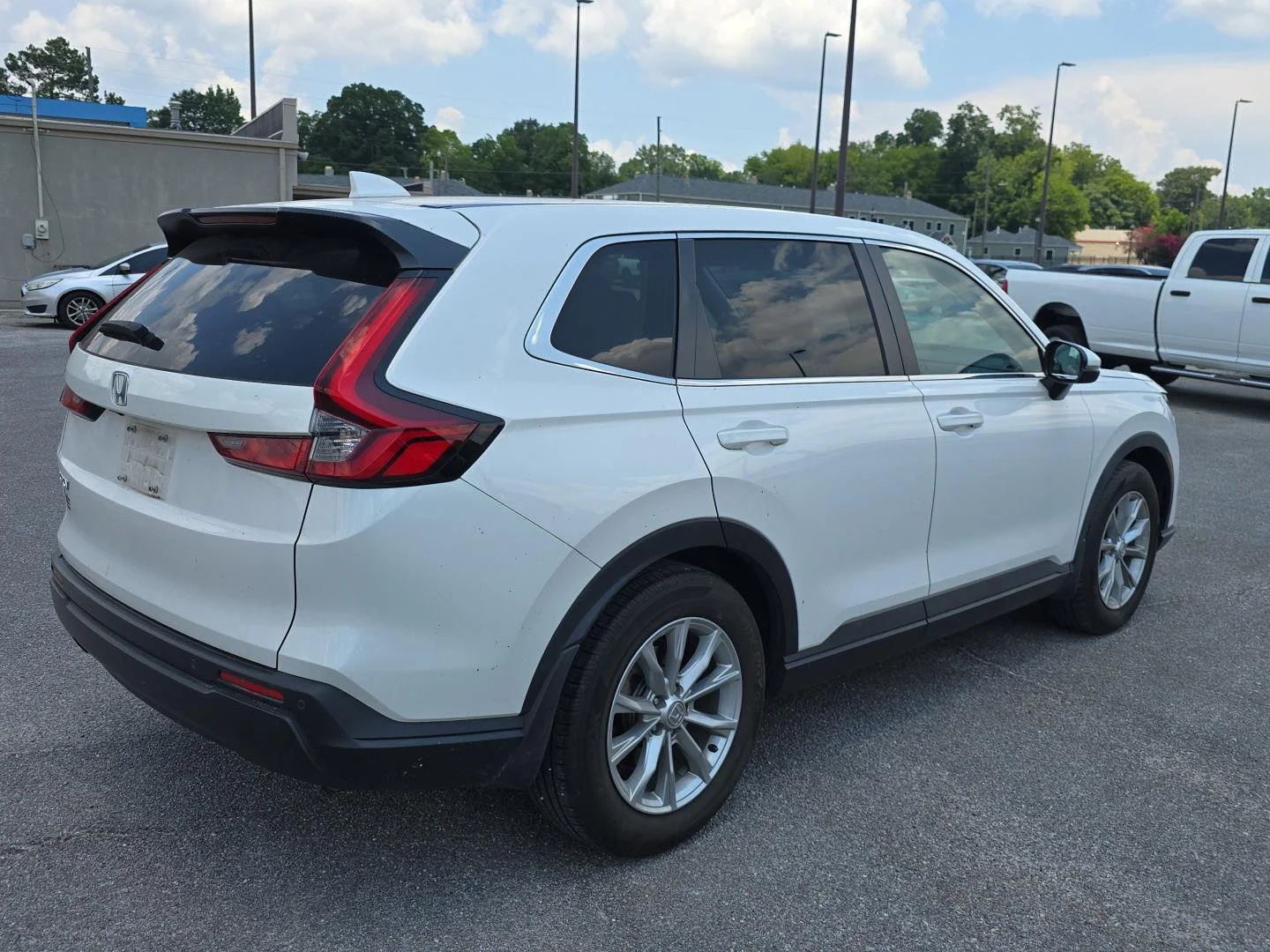 Used 2024 Platinum White Pearl Honda EX-L image 3