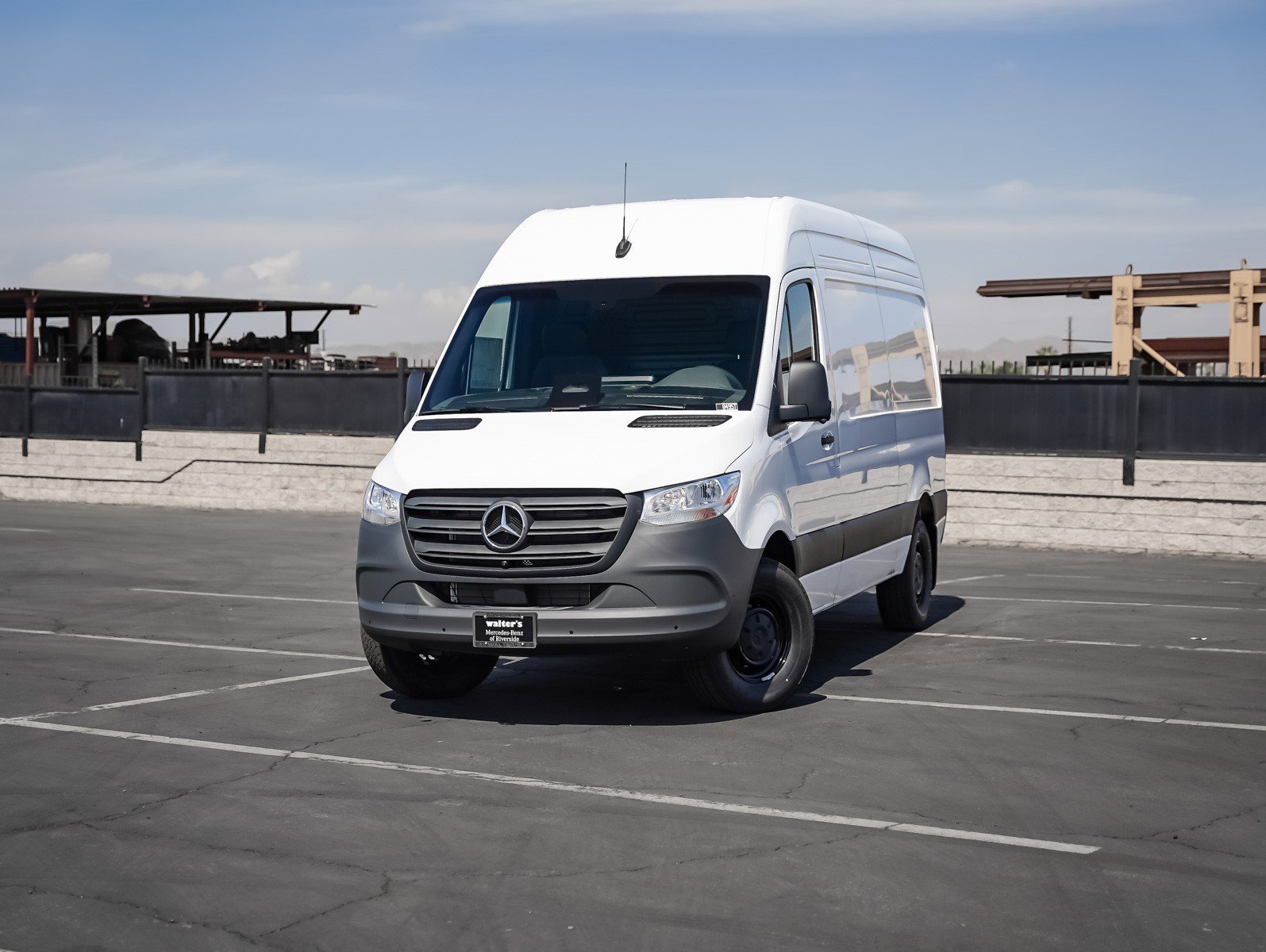 New 2026 Arctic White Mercedes-Benz 2500 High Roof I4 Diesel HO 144 RWD image 1