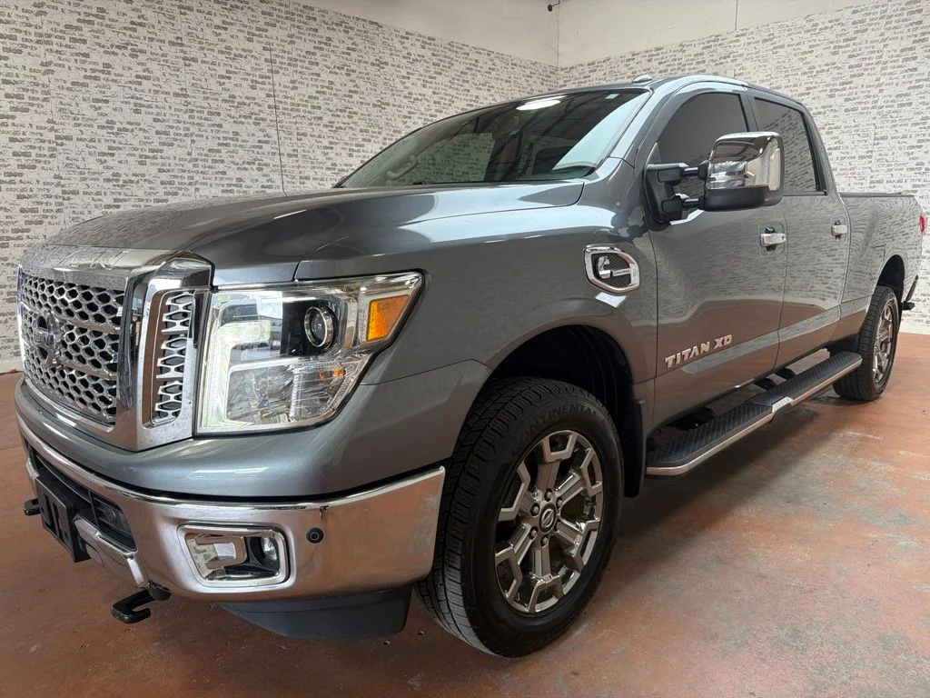 Used 2019 Gun Metallic Nissan SL image 3