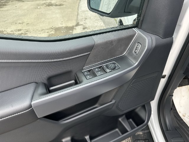 New 2026 Oxford White Ford XLT image 18