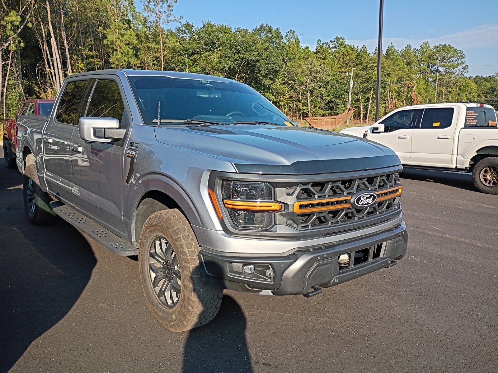 Used 2025 Silver Ford Tremor image 3