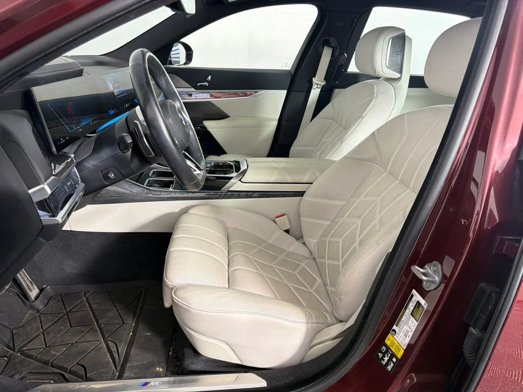 Certified Used 2023 Aventurin Red Metallic BMW 760i xDrive image 27