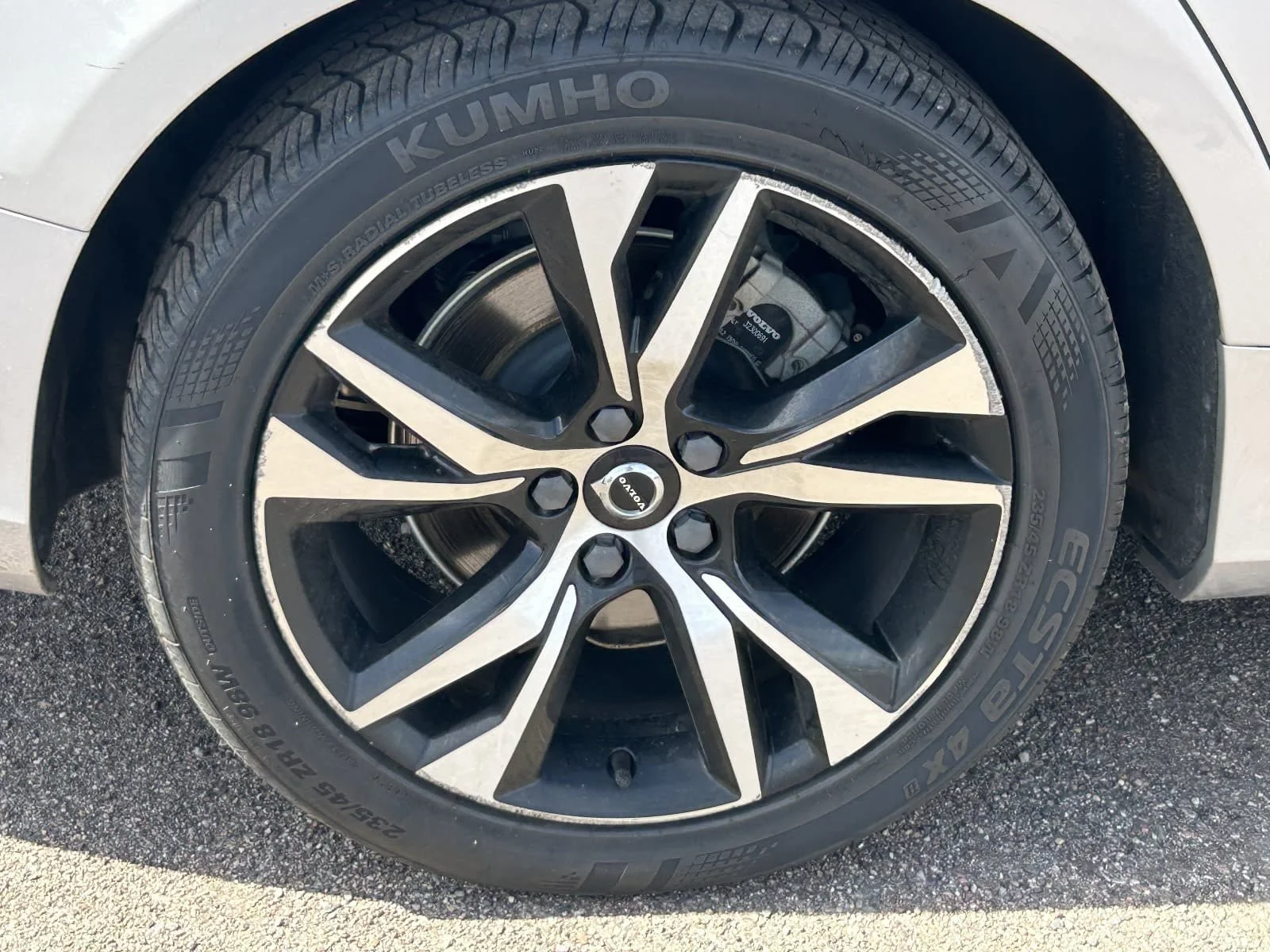 Used 2023 Platinum Grey Metallic Volvo Core Dark Theme image 14