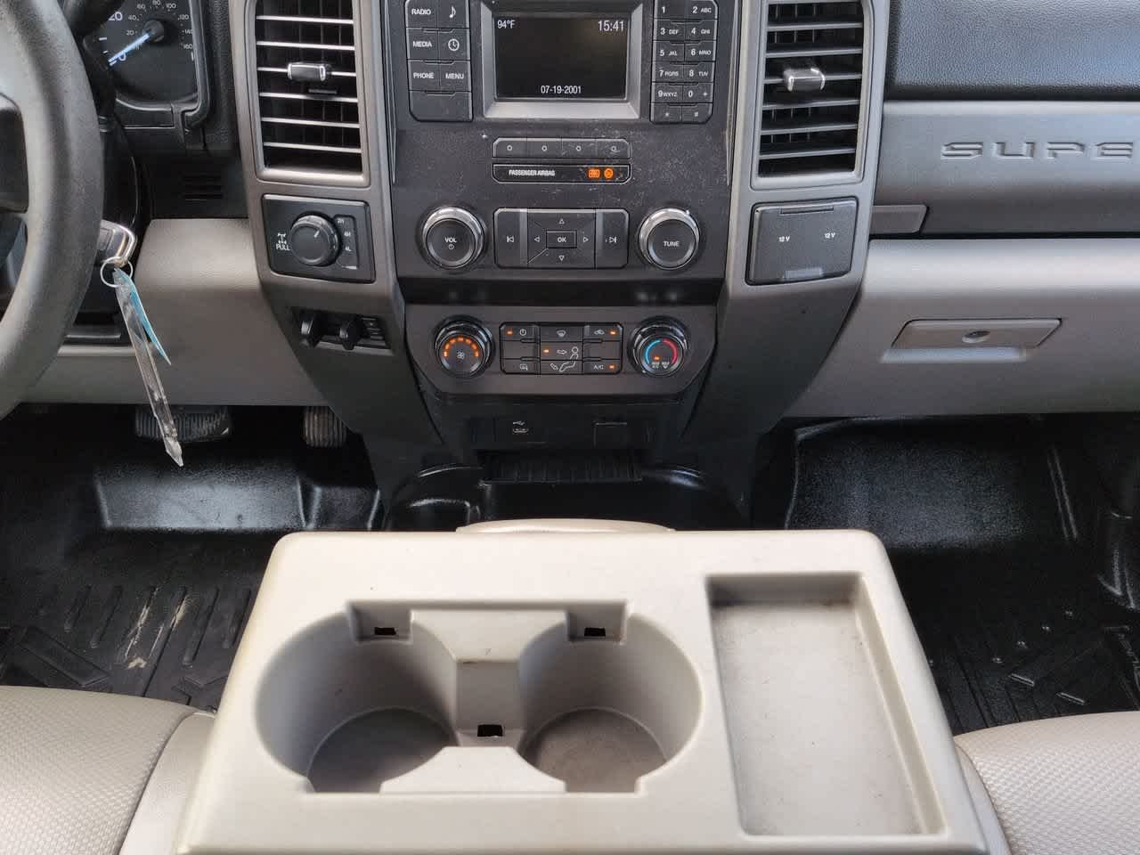 Used 2019 Oxford White Ford XL image 18