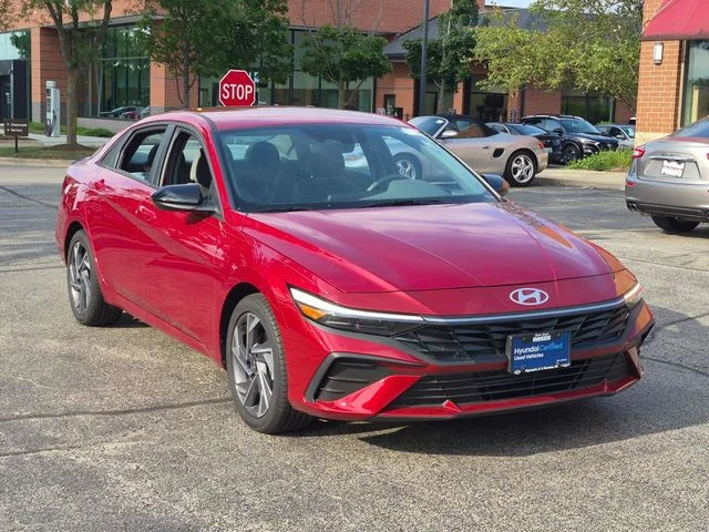 Certified Used 2025 Red Hyundai SEL Sport image 3