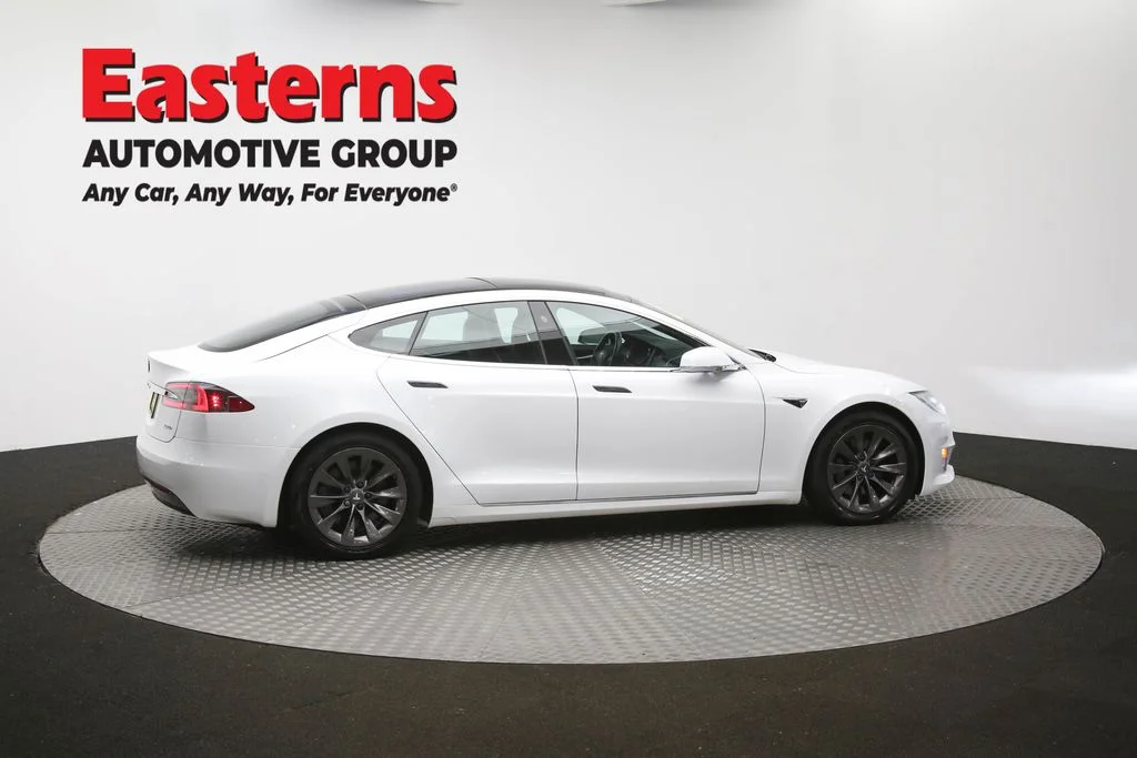 Used 2018 White Tesla 100D image 39