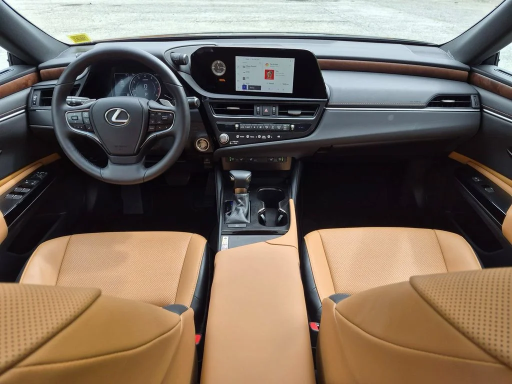 Used 2024 Black Lexus 350 image 23