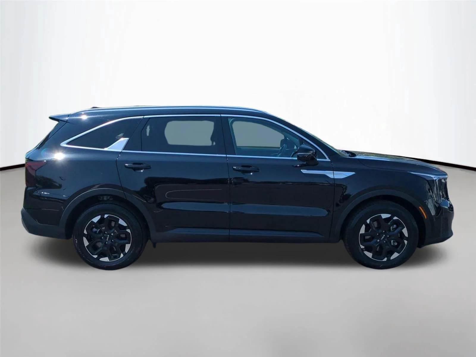 Used 2025 Ebony Black Kia S image 6