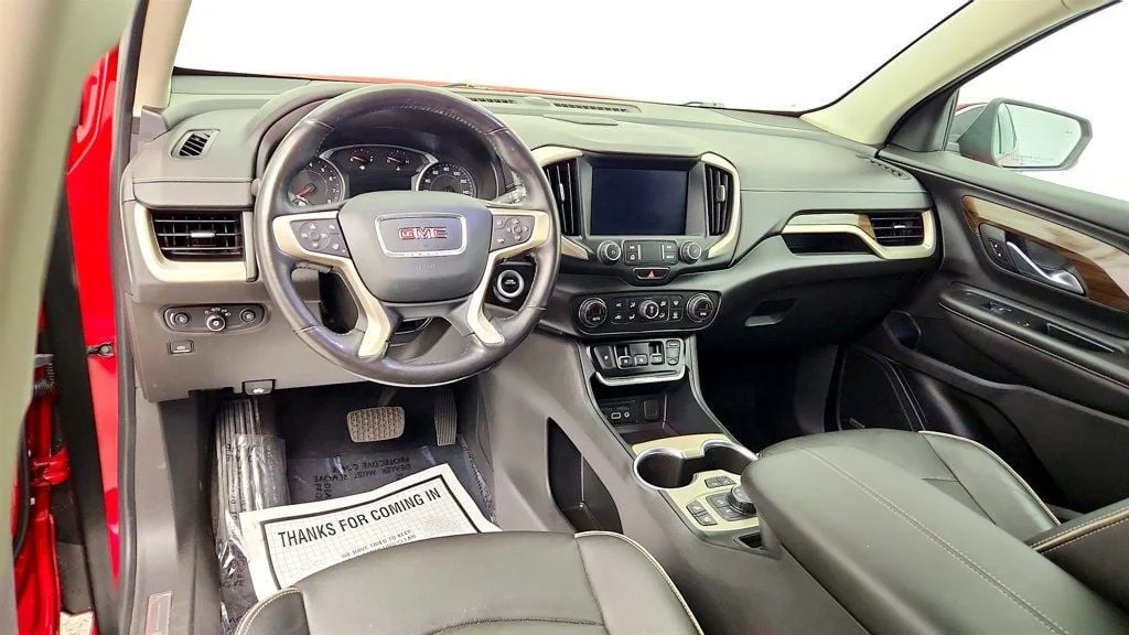 Used 2020 Red Quartz Tintcoat GMC FWD 4dr Denali w/ Premium Package & Skyscape Sunroof image 14