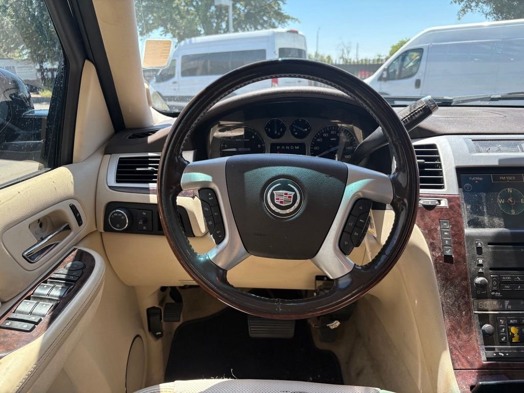 Used 2007 Black Cadillac Base image 7