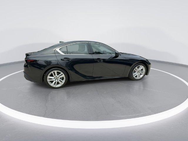 2024 Lexus IS 300 - Photo 9