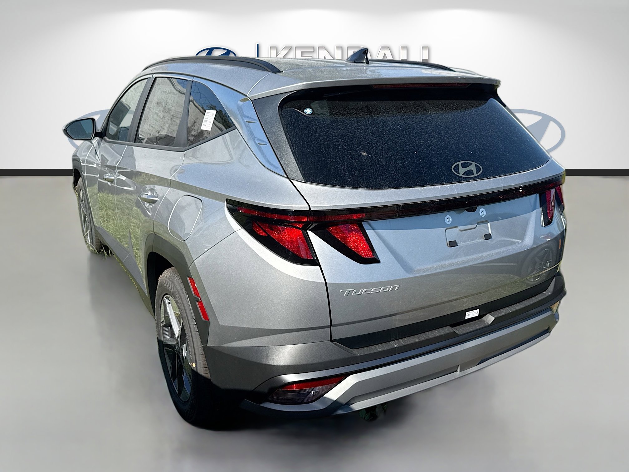 New 2026 Shimmering Silver Hyundai SEL FWD image 29