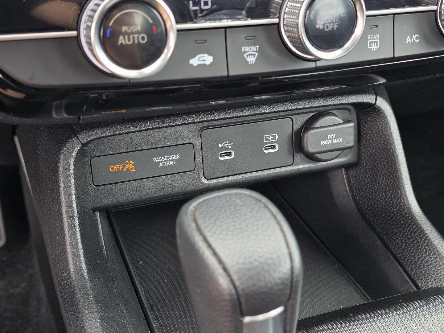 Used 2025  Honda LX image 17