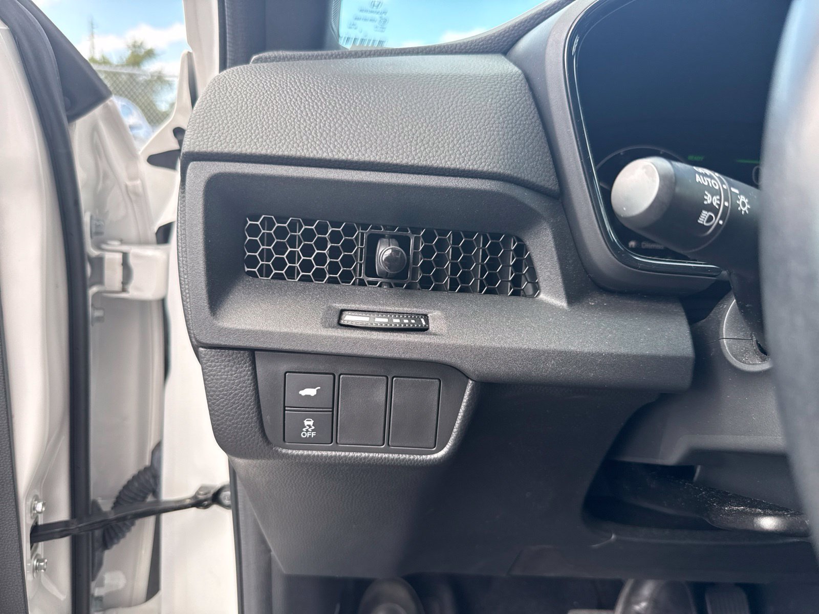 Certified Used 2025 Gray Honda Sport-L image 18