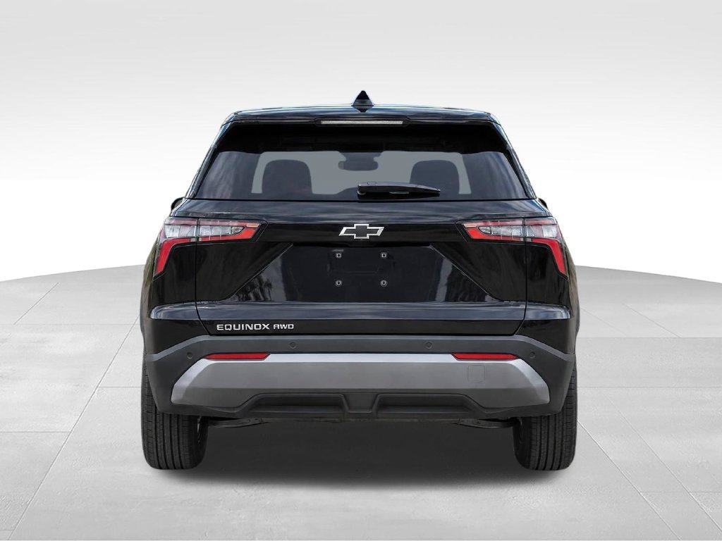 2027 Chevrolet Equinox LT - Photo 7
