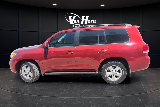 Used 2008 Red Toyota Base image 4