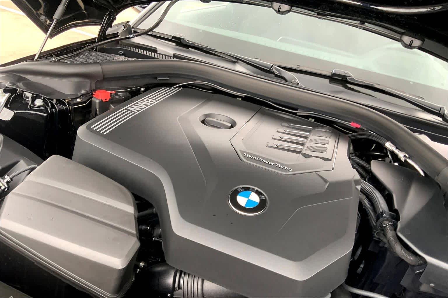 Used 2026 Black Sapphire Metallic BMW sDrive30i image 29
