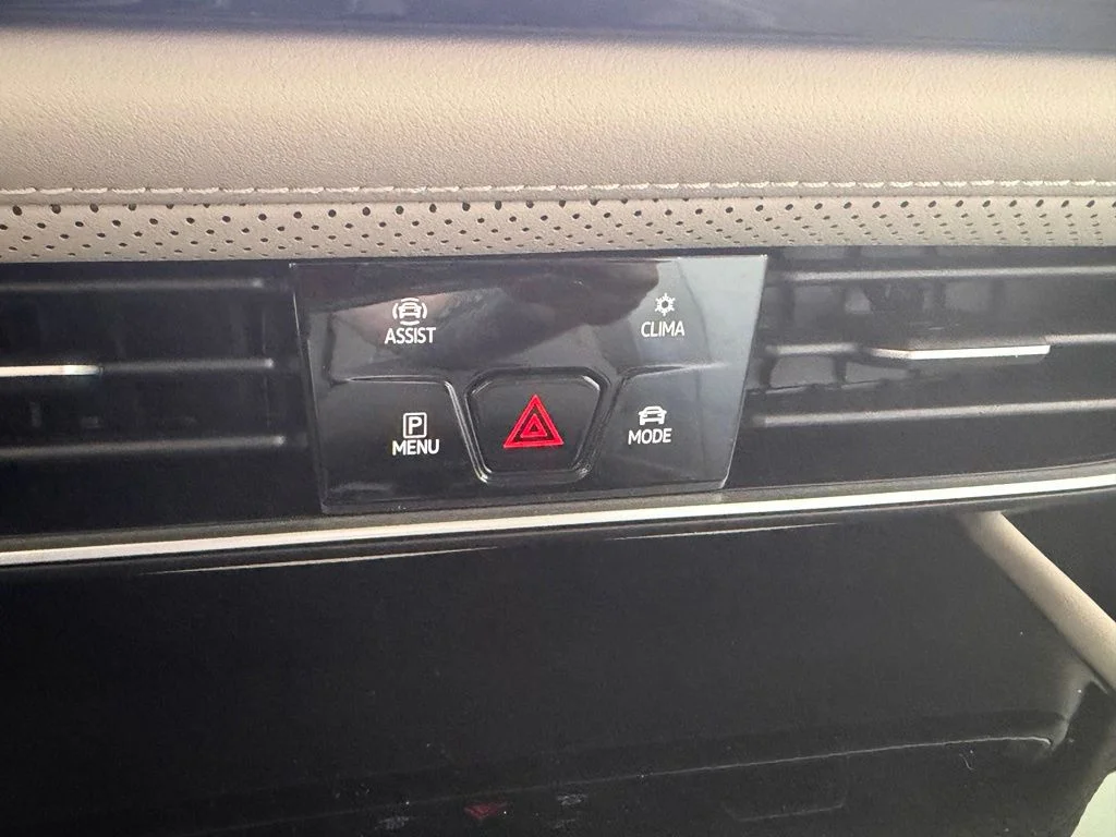 2026 Volkswagen Atlas SE w/Tech - Photo 30