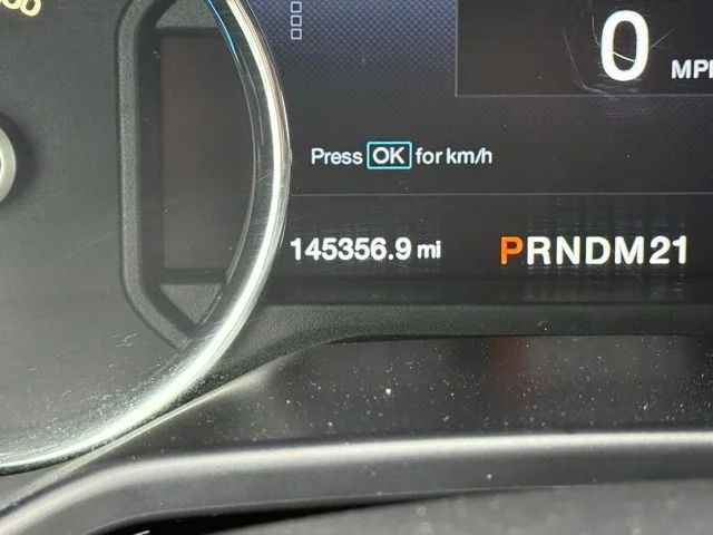 Used 2016 Magnetic Metallic Ford Lariat image 4