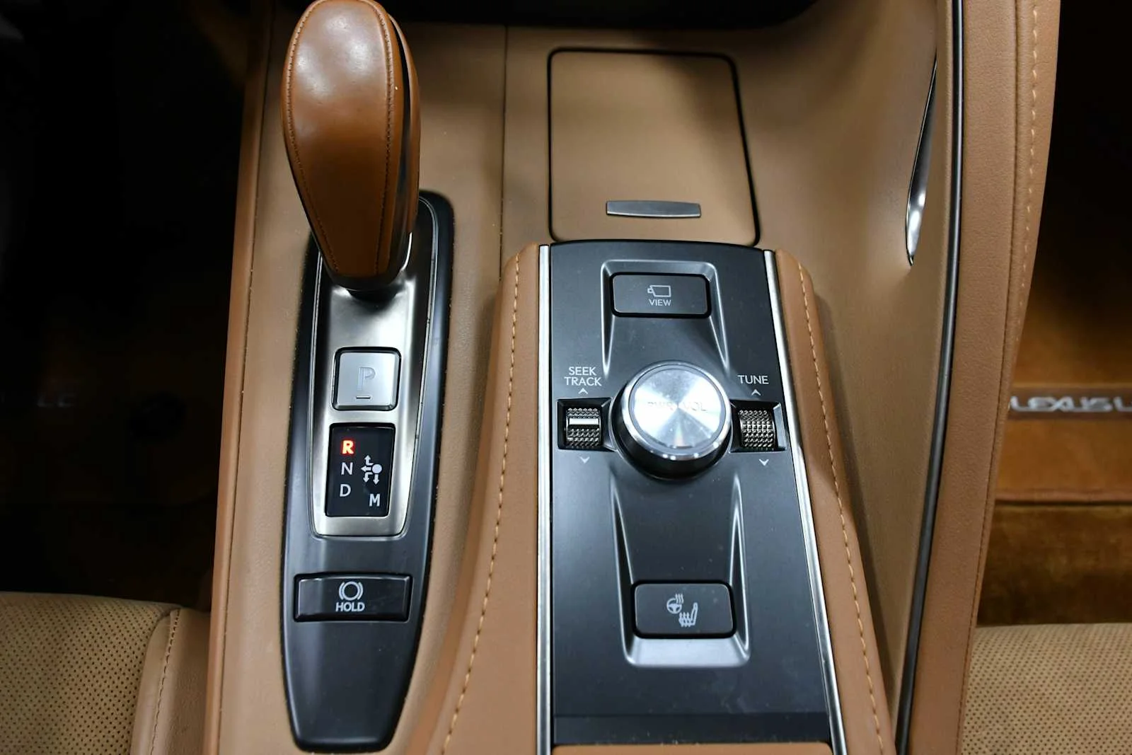 Certified Used 2024 ULTRA WHITE Lexus  image 23