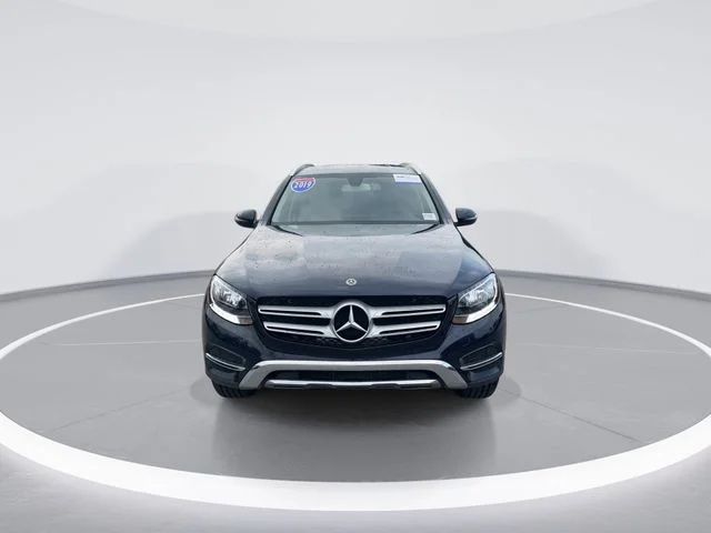 Used 2019 Blue Mercedes-Benz GLC 300 image 2