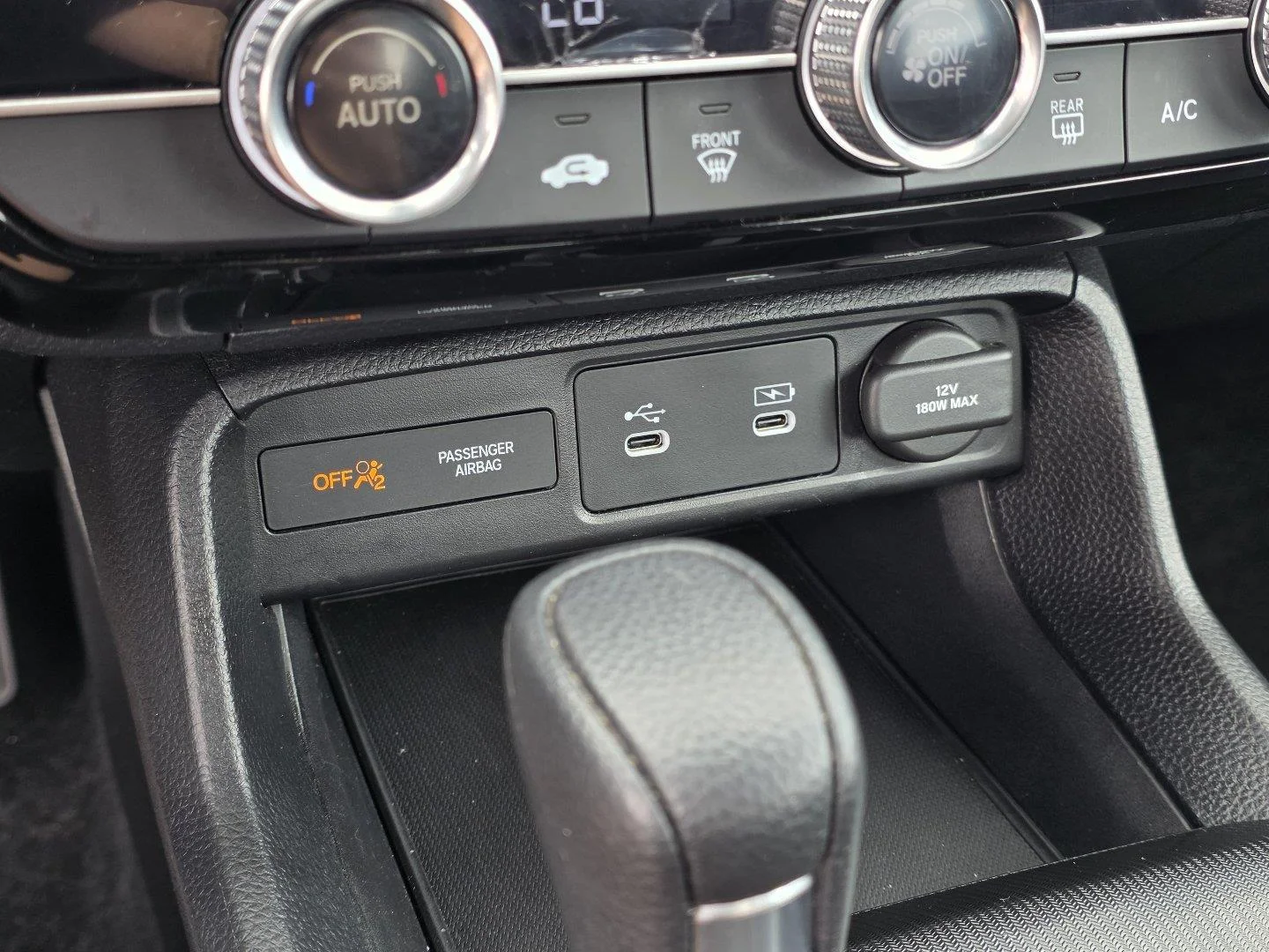 Used 2025  Honda LX image 17