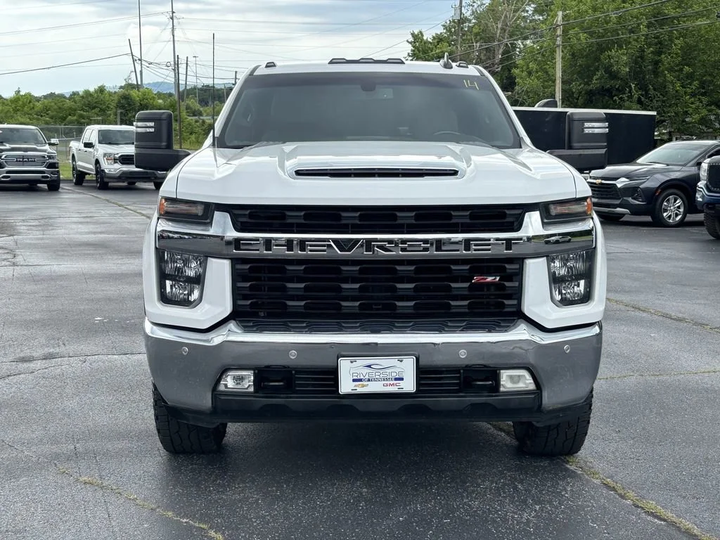 Used 2020 SUMMIT WHITE Chevrolet LT image 5
