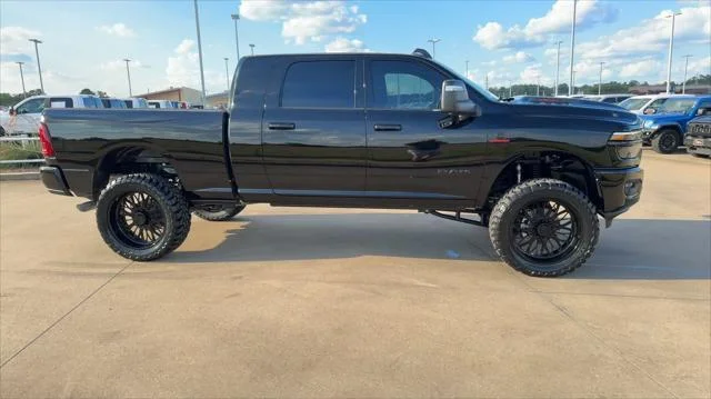 New 2026 Diamond Black Crystal Pearl-Coat Exterior Paint RAM Laramie image 9