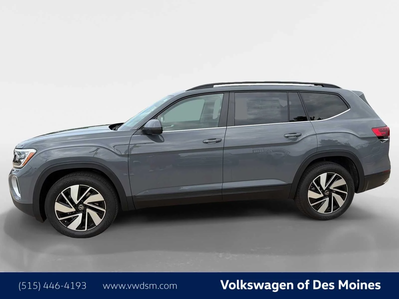 New 2026 Pure Gray Volkswagen 2.0T SE w/Technology image 3