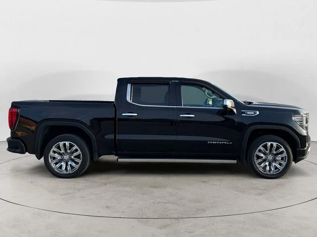 Used 2023 Black GMC Denali image 4