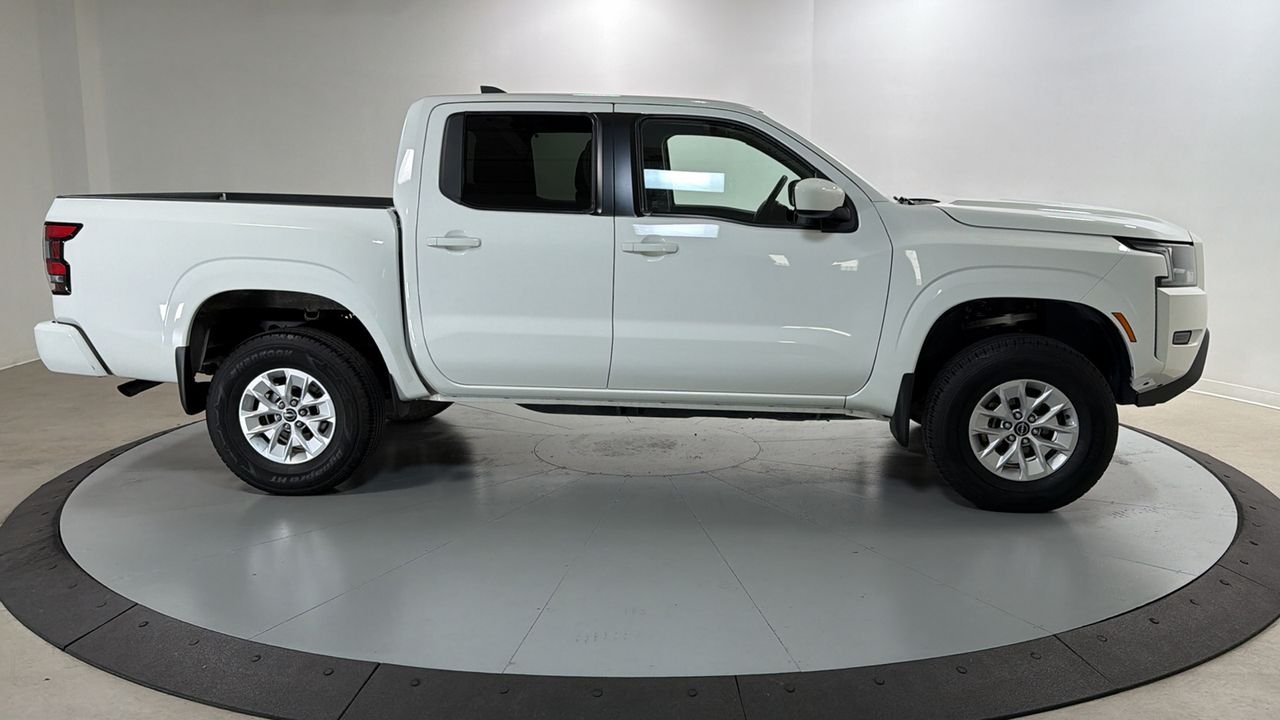 Used 2024 White Nissan SV image 6