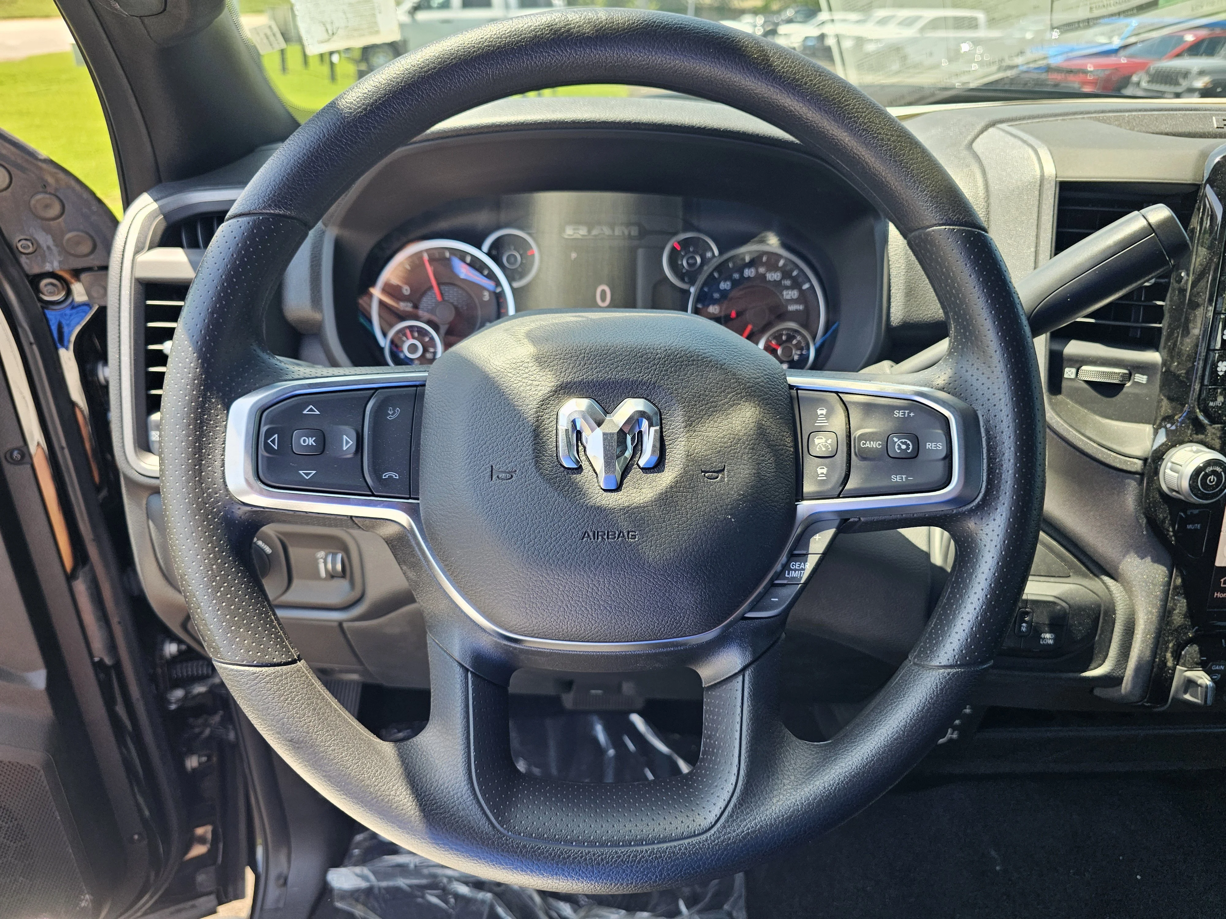 2025 RAM 2500 Tradesman - Photo 21