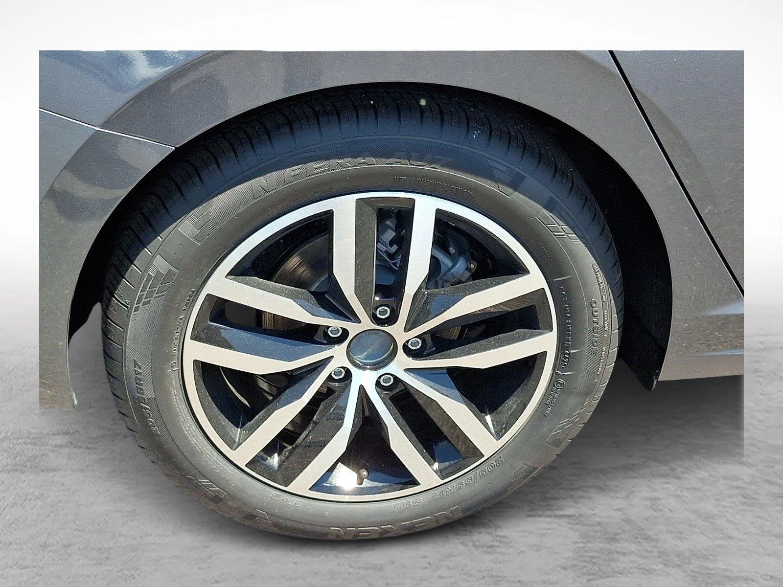 New 2026 Platinum Gray Metallic Volkswagen SE image 7