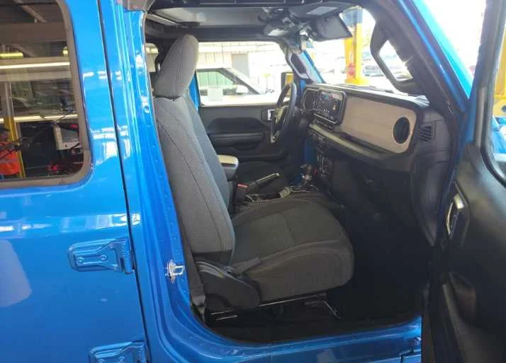 Used 2024 Hydro Blue Pearlcoat Jeep Willys image 10