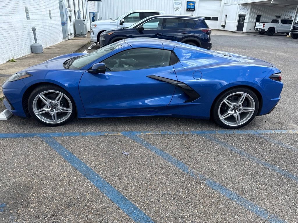 Used 2023 Elkhart Lake Blue Metallic Chevrolet 2LT image 4