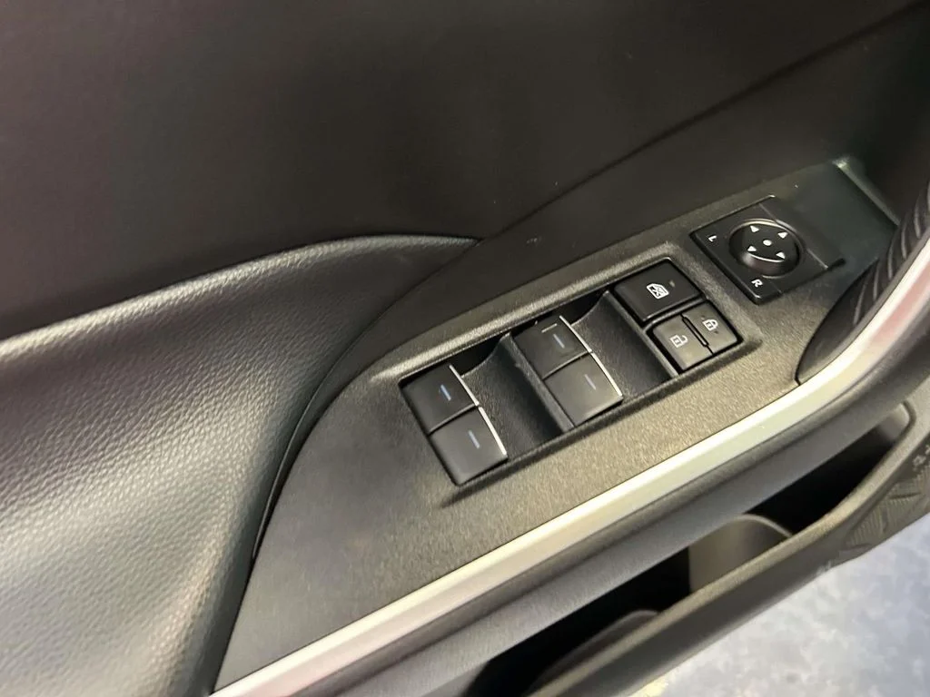 Used 2025 Silver Toyota XLE image 17