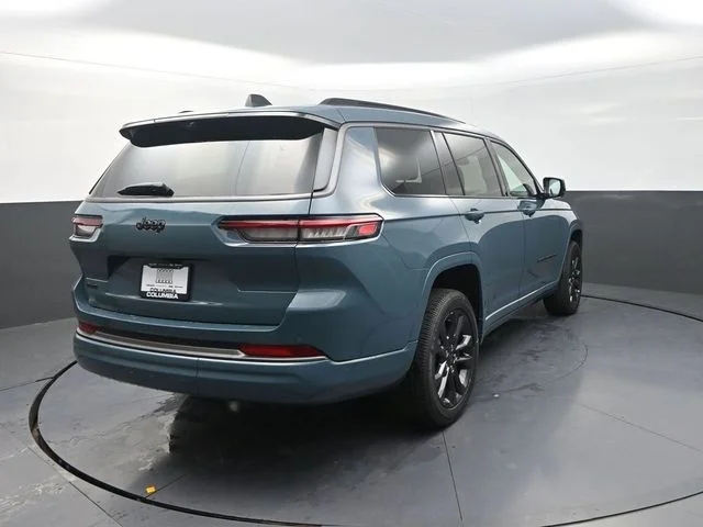 New 2026 Steel Blue Exterior Paint Jeep Limited Reserve image 9