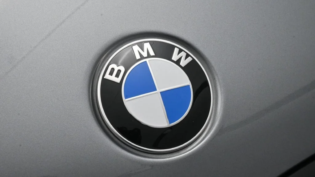 Used 2026 Skyscraper Grey Metallic BMW sDrive40i image 20