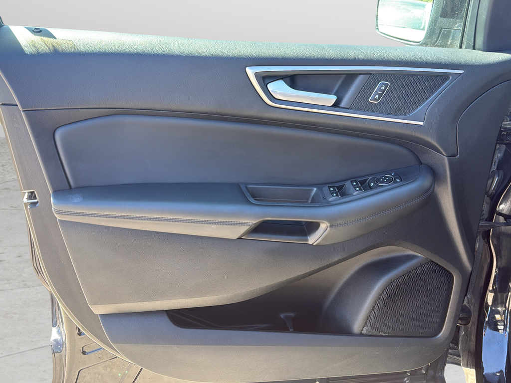 Used 2024 Black Ford SEL image 13