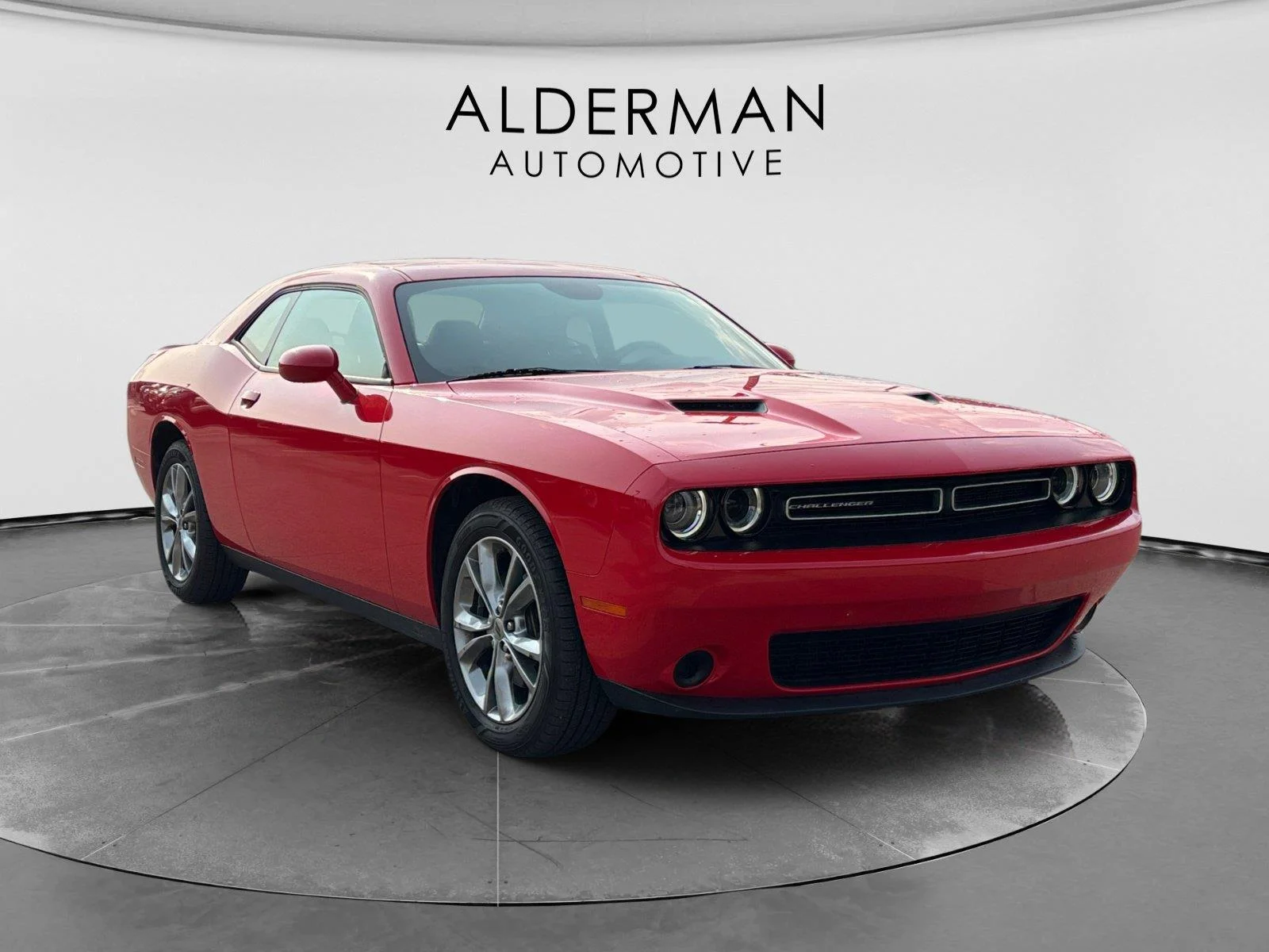 Used 2020 Torred Clearcoat Dodge SXT image 7