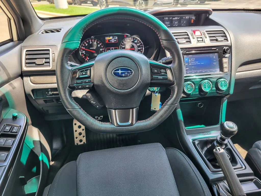 Used 2020 White Subaru Base image 10