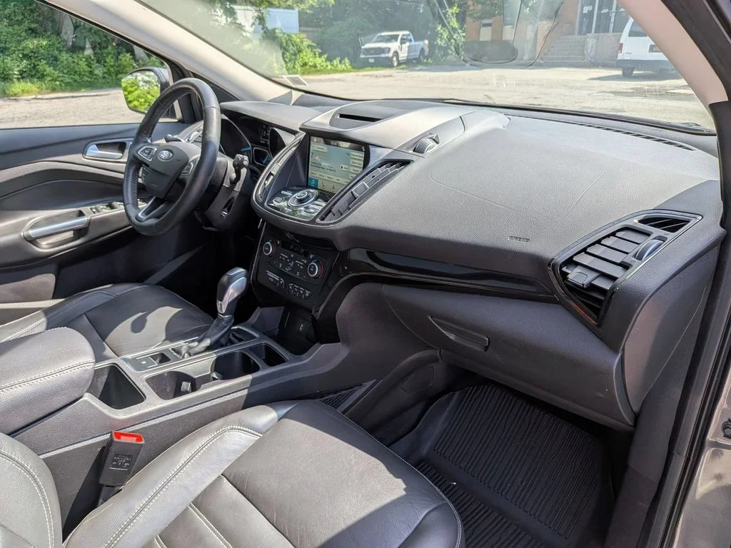 Used 2018 Gray Ford Titanium image 27