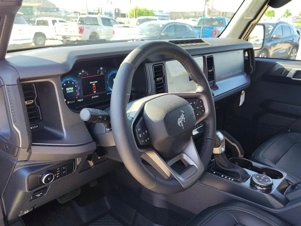 New 2026 Avalanche Gray Ford Badlands® image 13