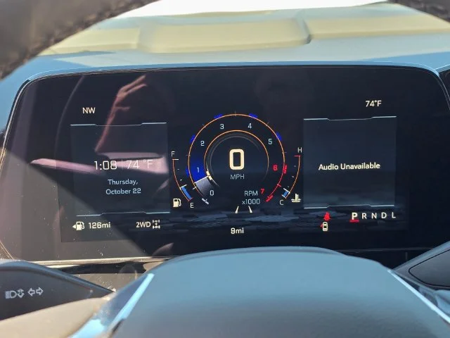 New 2027 Summit White Chevrolet LT image 27