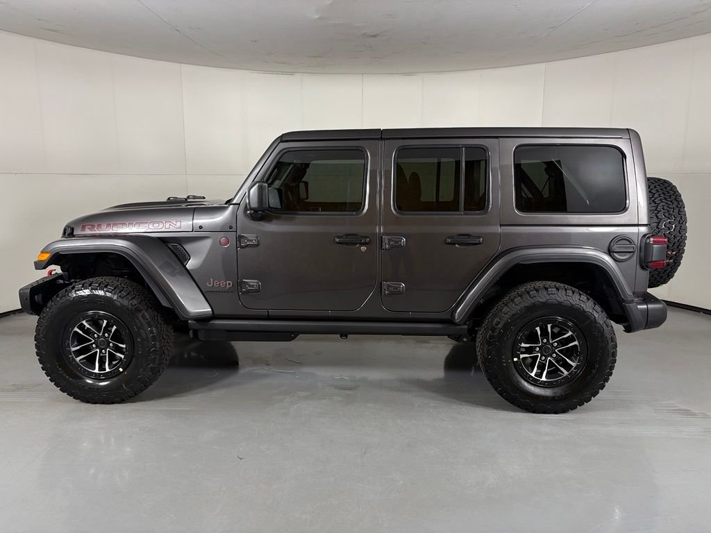 New 2026 Granite Crystal Metallic Clear-Coat Exterior Paint Jeep Rubicon X image 5