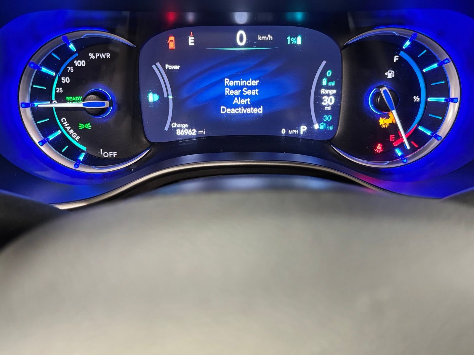 Used 2023 Silver Chrysler Touring L image 13